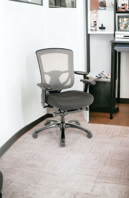 Adjustable Swivel Mesh Rolling Office Chair