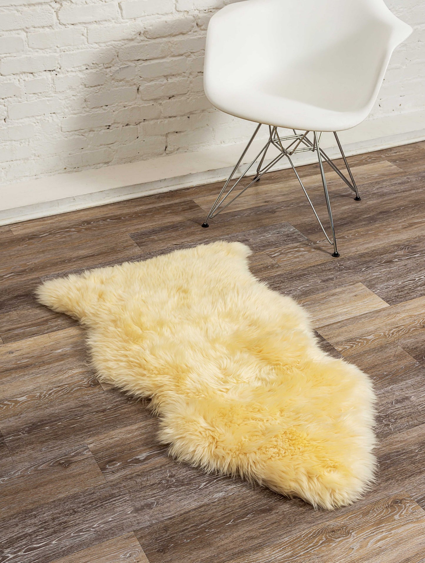 2' X 3' New Zealand Natural Sheepskin Rug