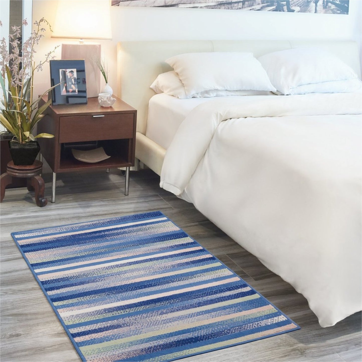 4' X 6' Blue And White Striped Dhurrie Area Rug