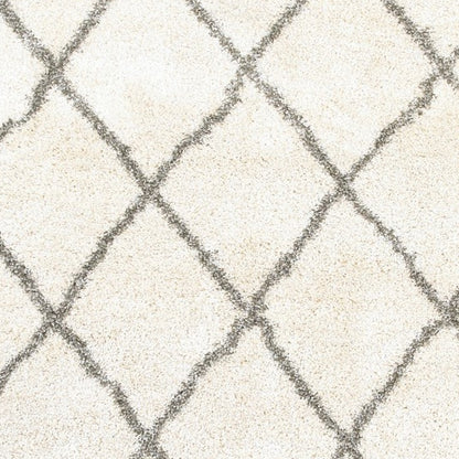 7’ X 10’ Ivory And Gray Geometric Lattice Area Rug