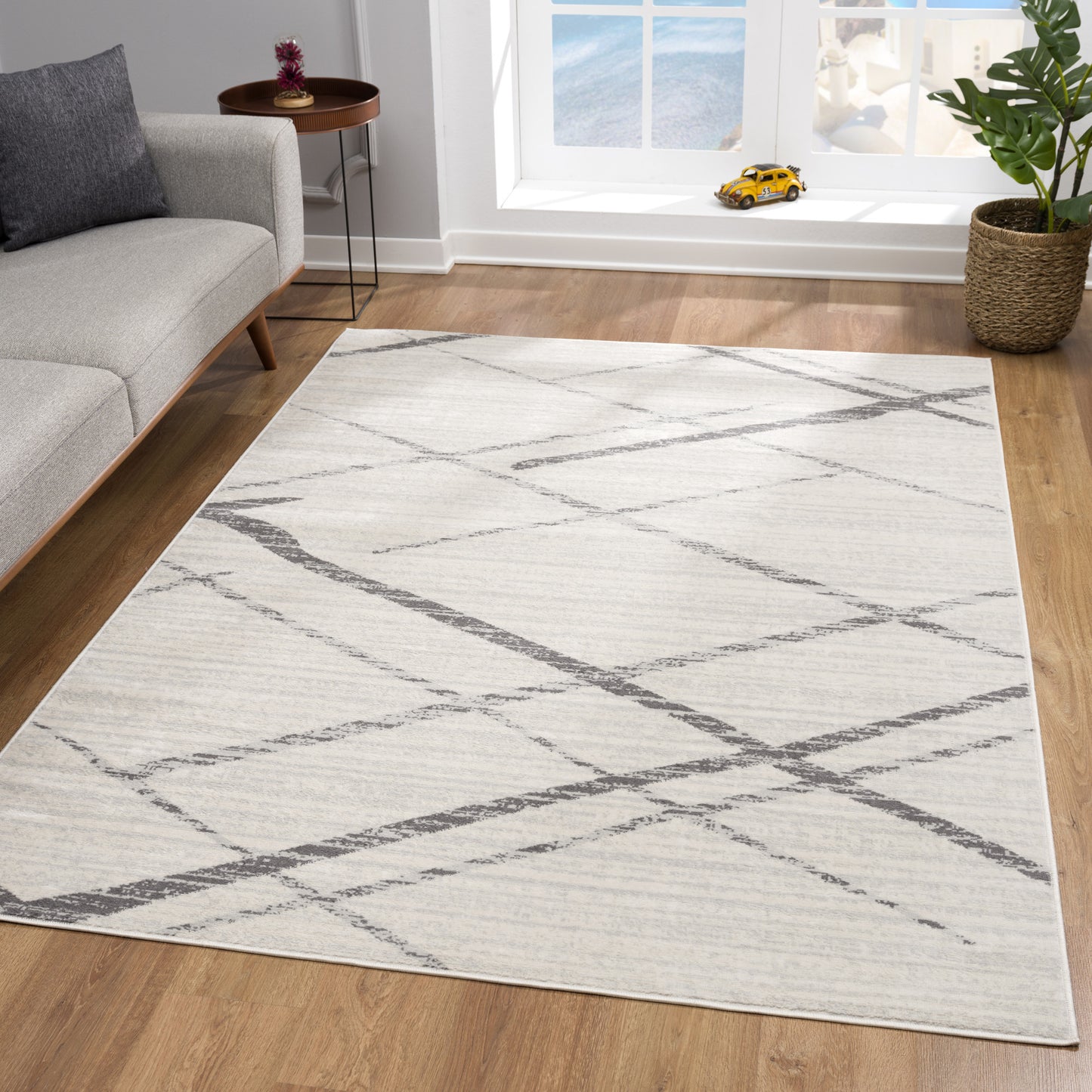 2' X 4' Gray Geometric Dhurrie Area Rug