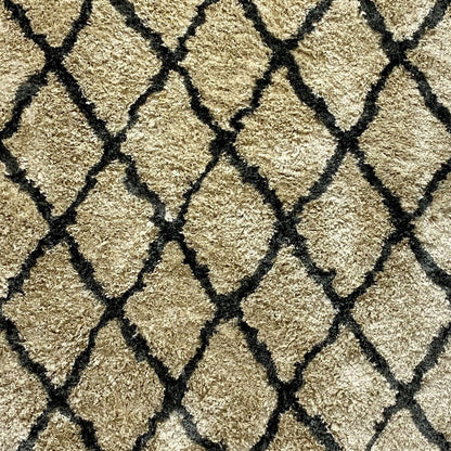 5’ x 7’ Cream and Black Lattice Area Rug